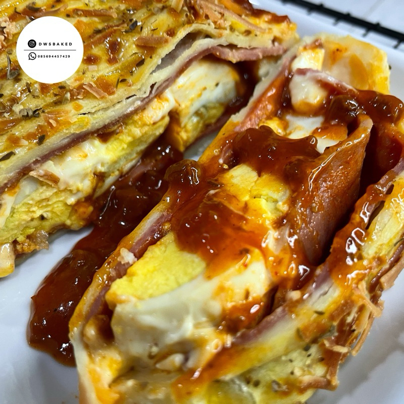 

Strudel Smoked Beef Egg & Cheese