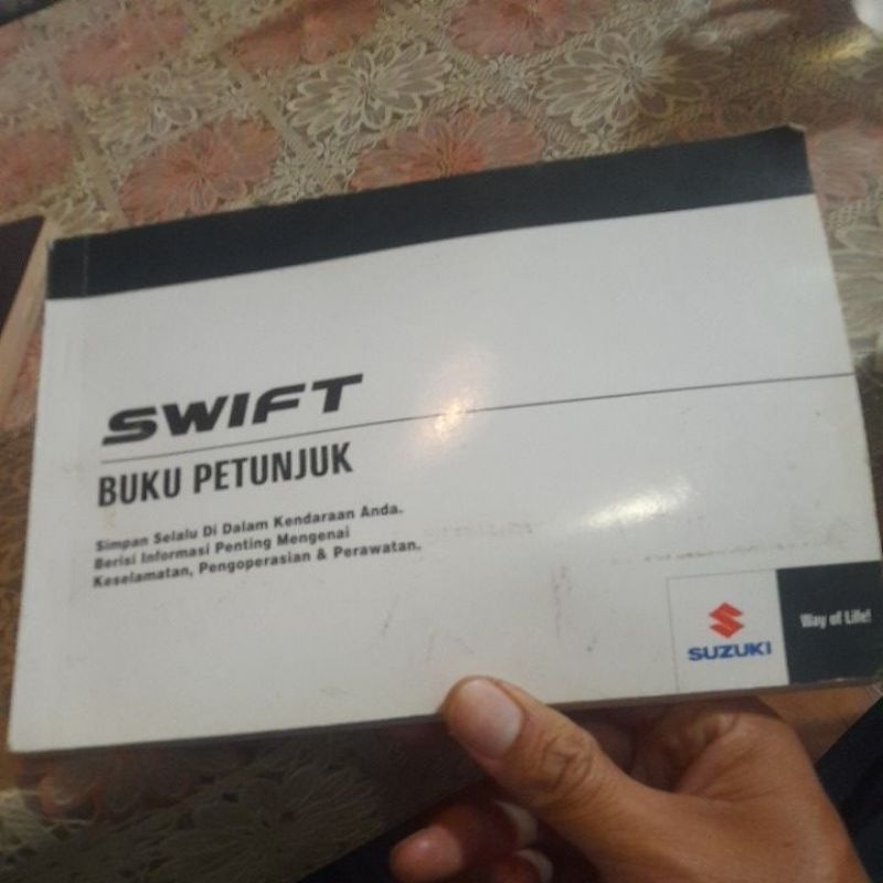 

manual book bawaan mobil cetakan 2010 suzuki swift