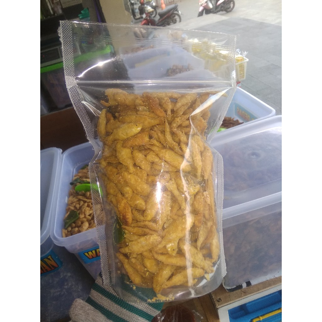 

keripik ikan wader crispy gurih enak isi 100 gram