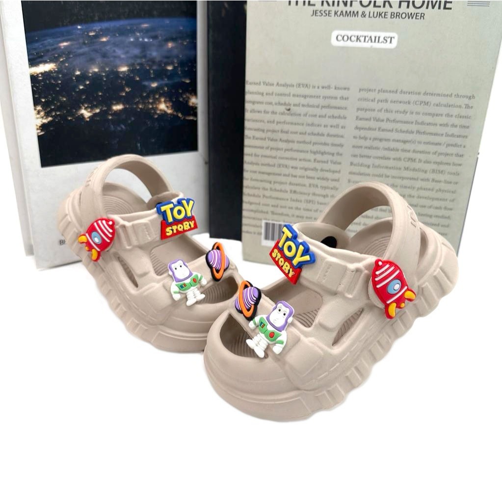 DISKON 9.9 Inkayni Sendal Selop Anak Laki -Laki Size 18-23 Anti Slip Motif Toy Story Coklat YK1028