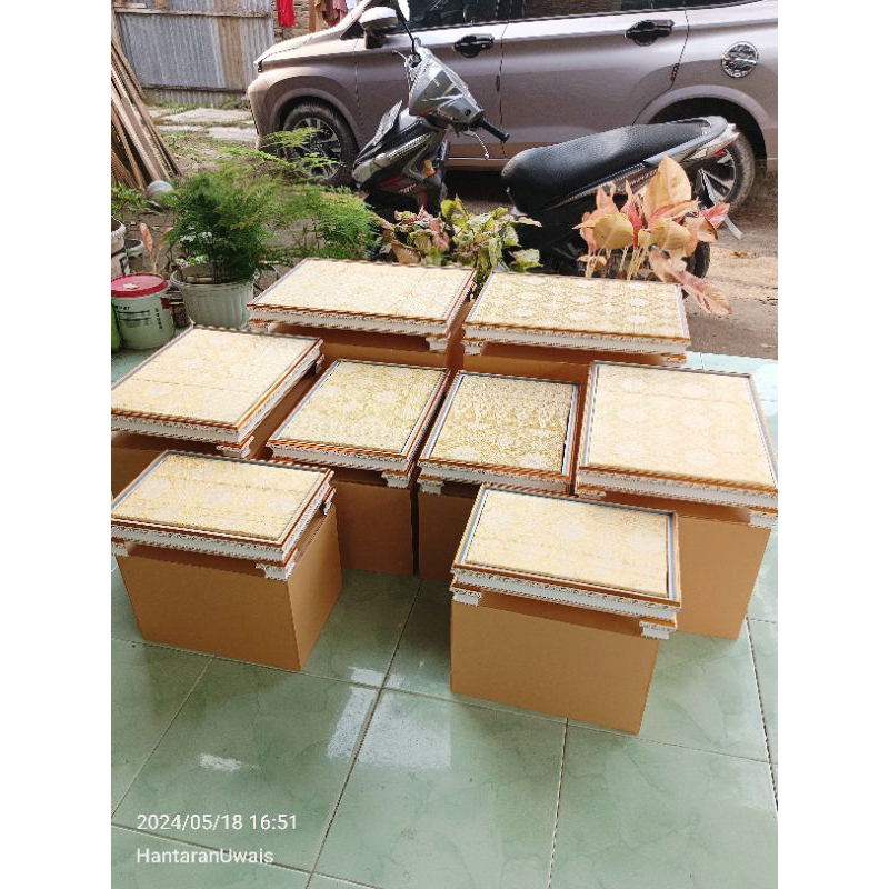 

Box Hantaran / Box Seserahan