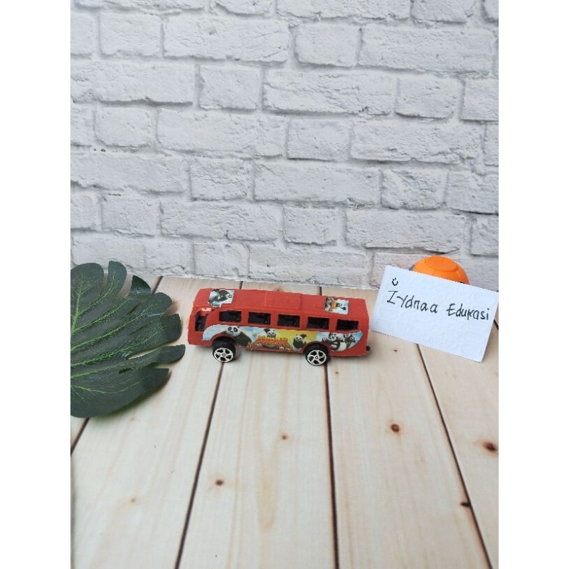 Mainan Bus Tayo School Bus Miniatur City Bus Tayo Besar