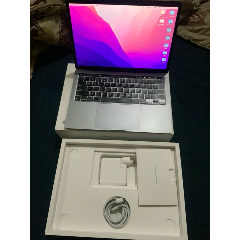 Macbook Pro M2 2022 8/512 GB