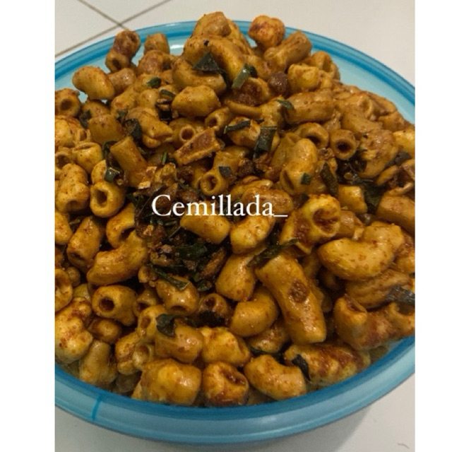 

makaroni bantet pedas daun jeruk 500 gr