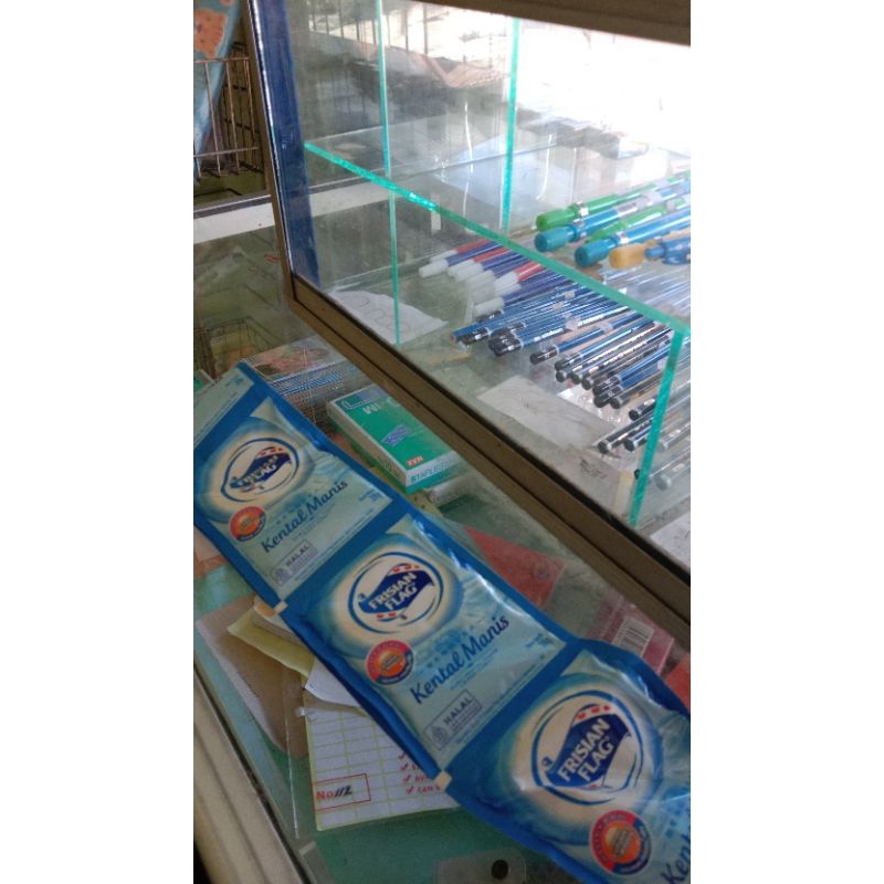 

FRISIAN FLAG BENDERA SUSU KENTAL MANIS 38G SACHET