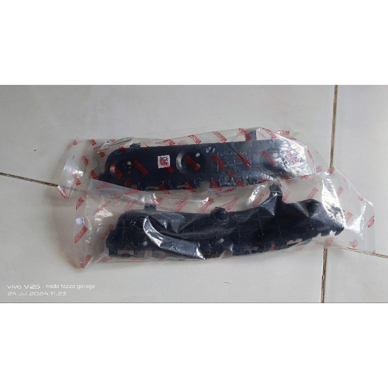 bracket support bumper depan ayla agya 2023 2024