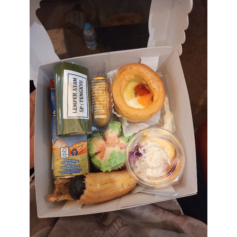 

Snack Box
