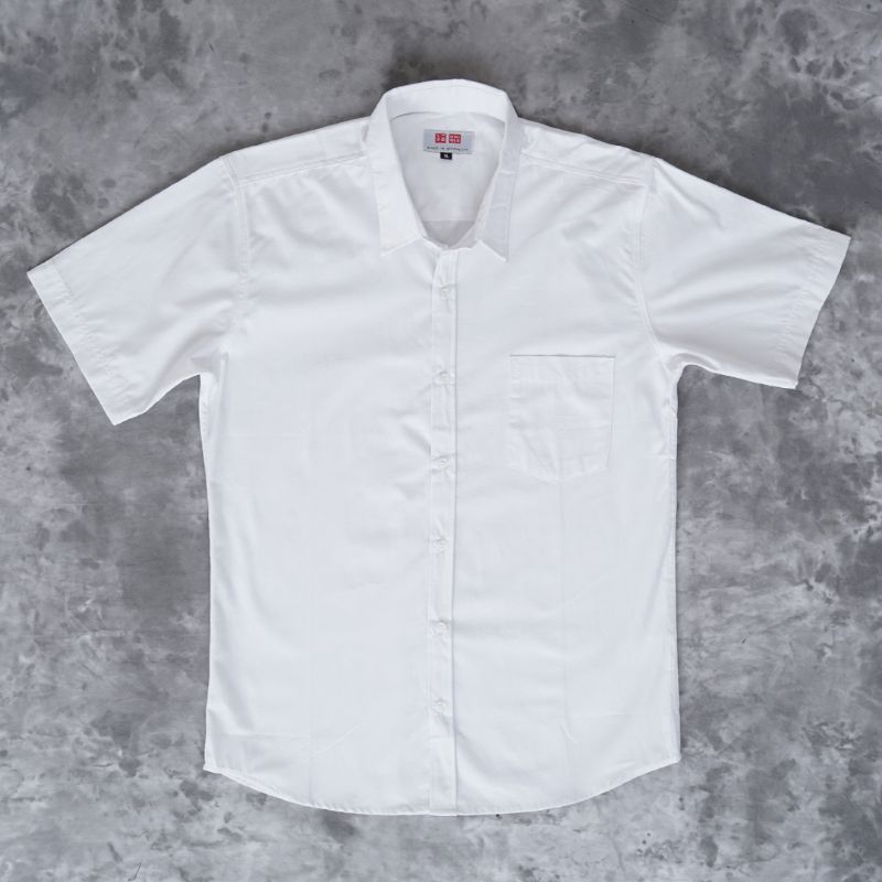 kemeja lengan pendek pria terupdate/kemeja pria lengan pendek kasual/kemeja uniqlo lengan pendek sli