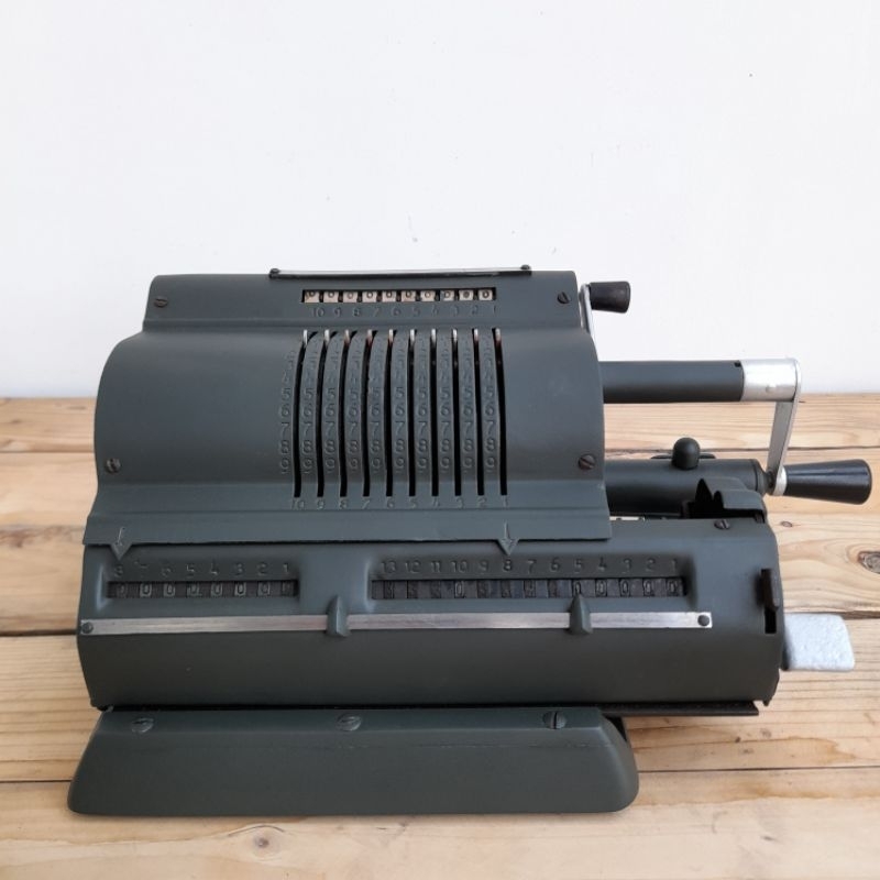 

calculator tua antik alat hitung vintage multo made in sweden jadul