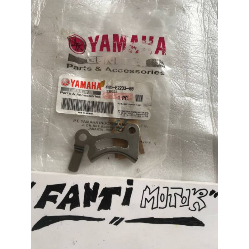 Plat Guide Stopper Karet Tensioner Yamaha Xeon 125 44d-E2233-00