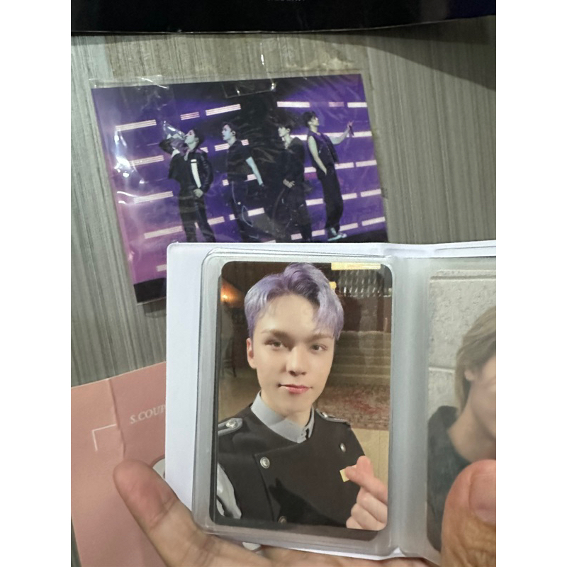 PHOTOCARD CARAT ZONE FOLLOW AGAIN TO SEOUL 2024 VERNON (NEGOTIABLE)