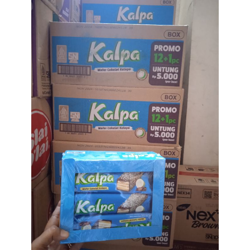 

Kalpa wafer coklat kelapa kartonan isi 8box