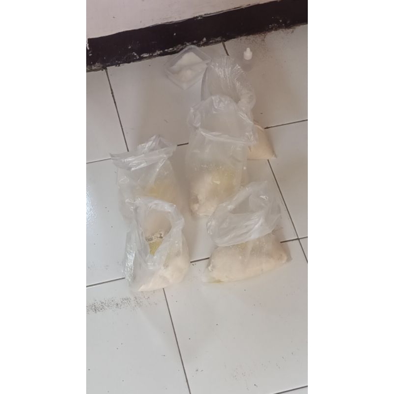 

lemak gajih sapi campuran umpan untuk mancing galatama lele