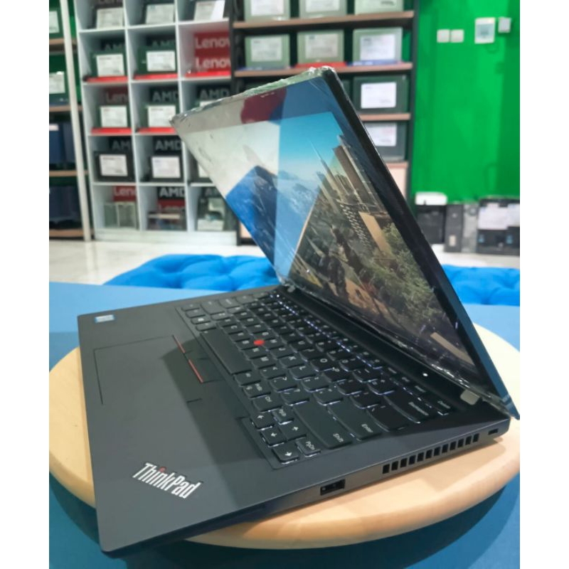 LENOVO T480s i5/8/256