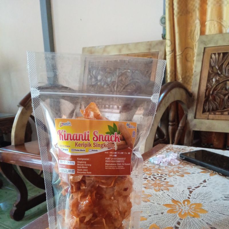 

Keripik Singkong Kinanti Snack Varian Rasa Pedas Manis 135 gram