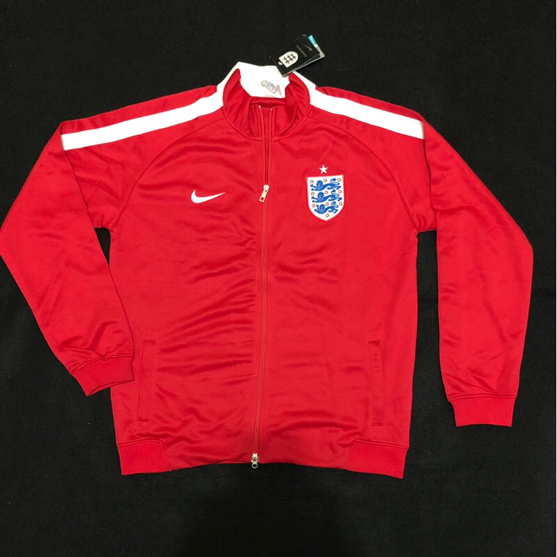 Jaket Bola Retro England Away Merah - GO - BNWT / Spesial Edition