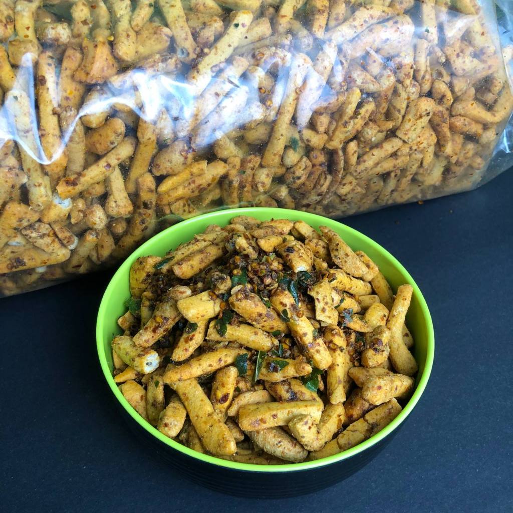 

BASTIK/BASRENG PEDAS DAUN JERUK KRRIUK SNACK INDONESIA