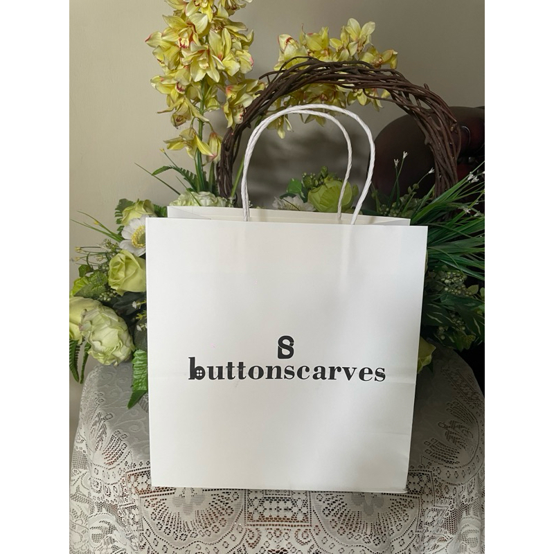 

paperbag buttonscarves