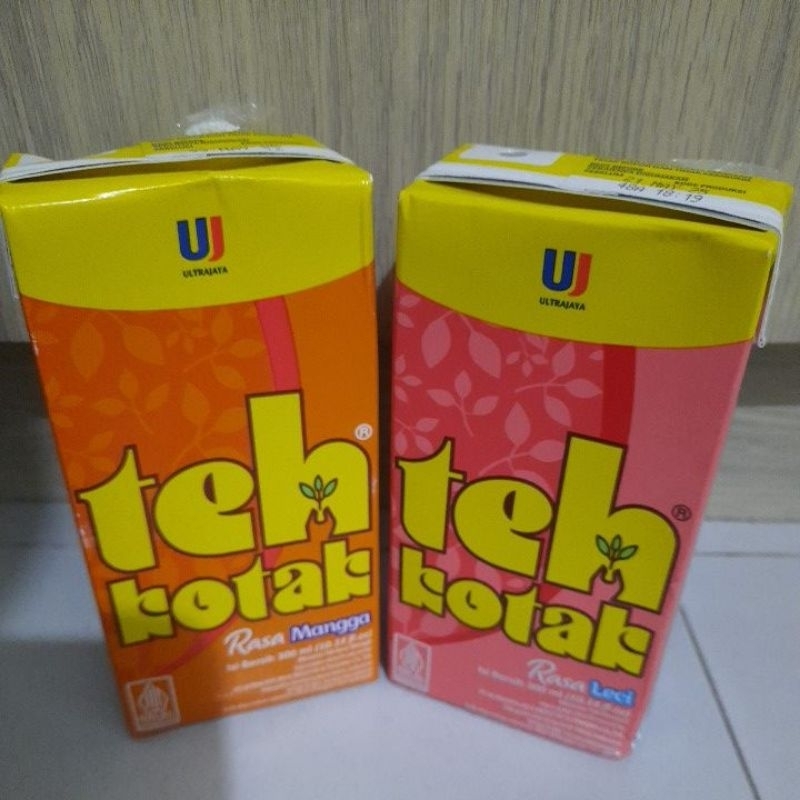 

Ultra Teh Kotak Mangga Leci 300ml EXP MEI 2025 Minuman