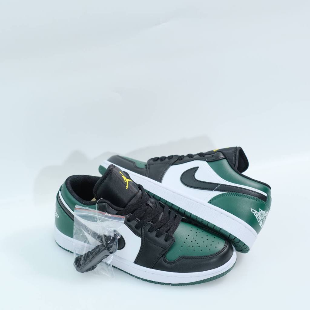 Sepatu Sneaker Air Jordan 1 Low Green Toe