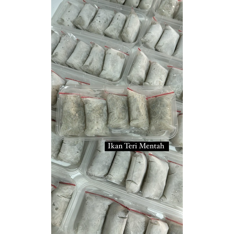 

Ikan Teri Mentah (1 box sekitar 300gr - 5packs)