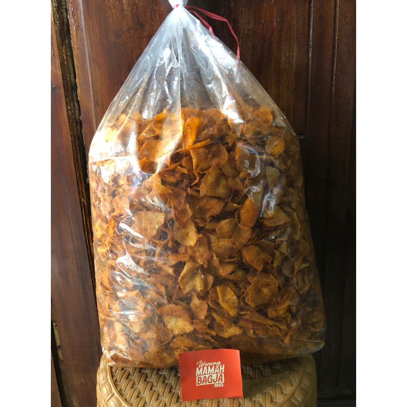 

KRIPIK SINGKONG LEGEND rasa pedas daun jeruk 1bll 5kg