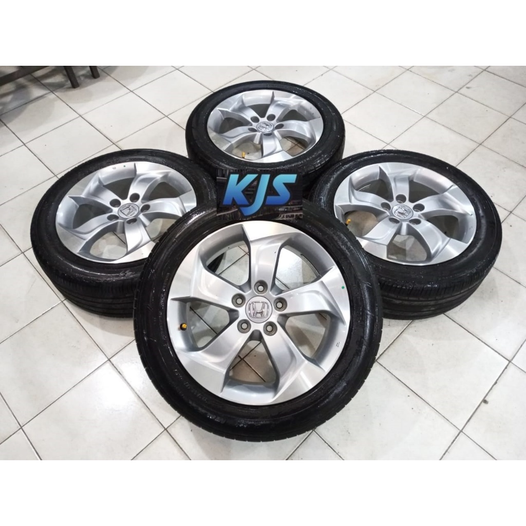 Velg Mobil Copotan Bekas Ring 17 Ori HRV Pcd 5x114 Ban 215/55 R17 Buat Innova CRV Camry Civic BRV Lu
