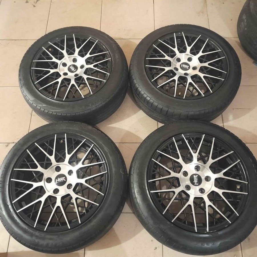 Velg Bekas Racing HSR R17 Buat Mobil Innova Rush X-Pander Ring 17 Lebar 7,5 Pcd 5x114,3 Plus Ban