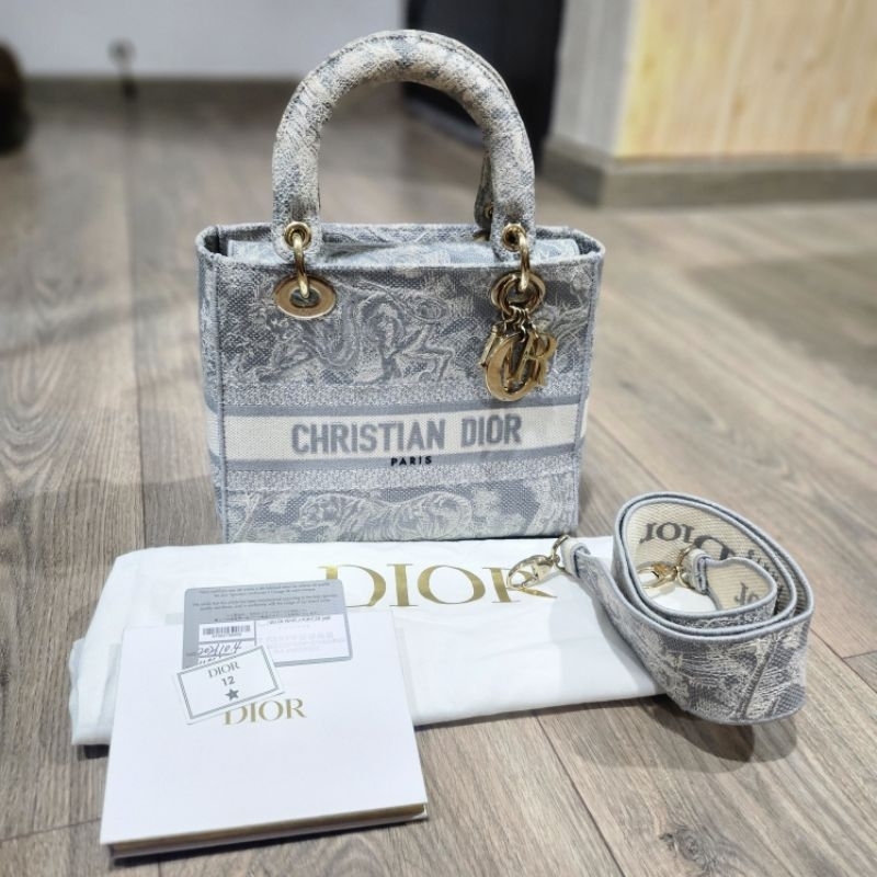 AUTHENTIC Christian Dior Lady D Lite Medium GHW