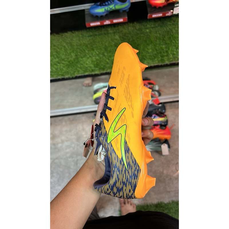 Specs accelerator alpha bnib