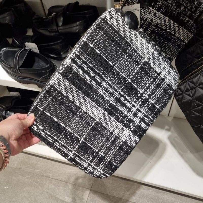 Tas laptop bulu Smile H&M JASTIP jasa titip hnm