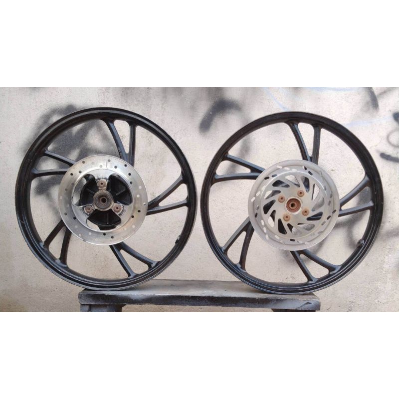 velg suzuki Axelo depan belalang doble disk original