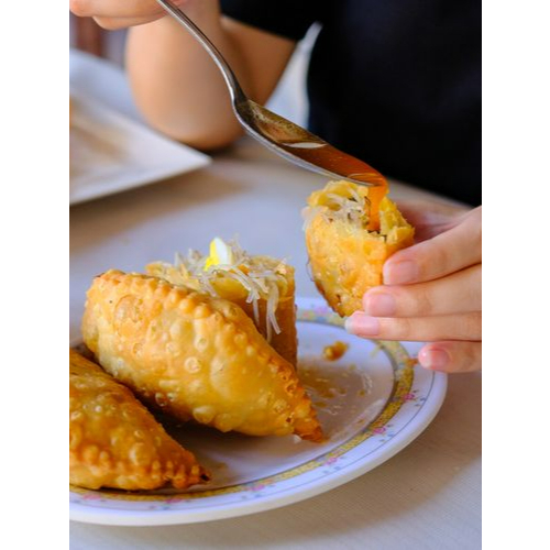 

JALANGKOTE MAKASSAR | PASTEL MAKASSAR HALAL