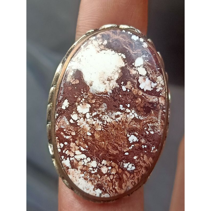 natural Pirus putih urat merah jumbo.