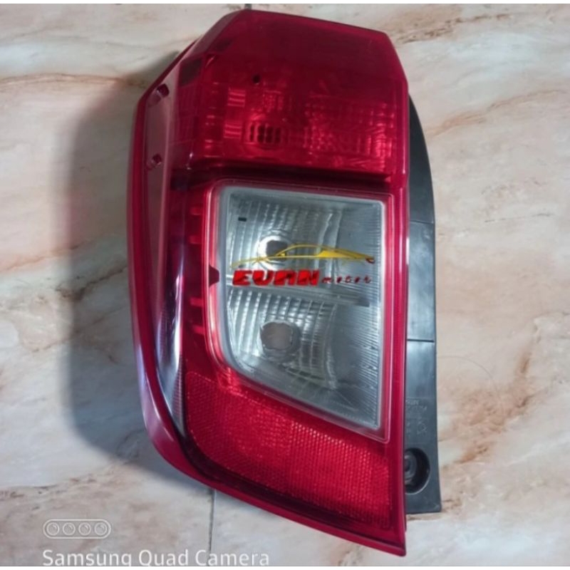 Stoplamp lampu belakang Toyota calya