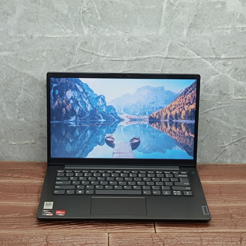Laptop Lenovo V14 G2 ALC AMD RYZEN 3-5300U RAM 4GB SSD 256GB+HDD 320GB