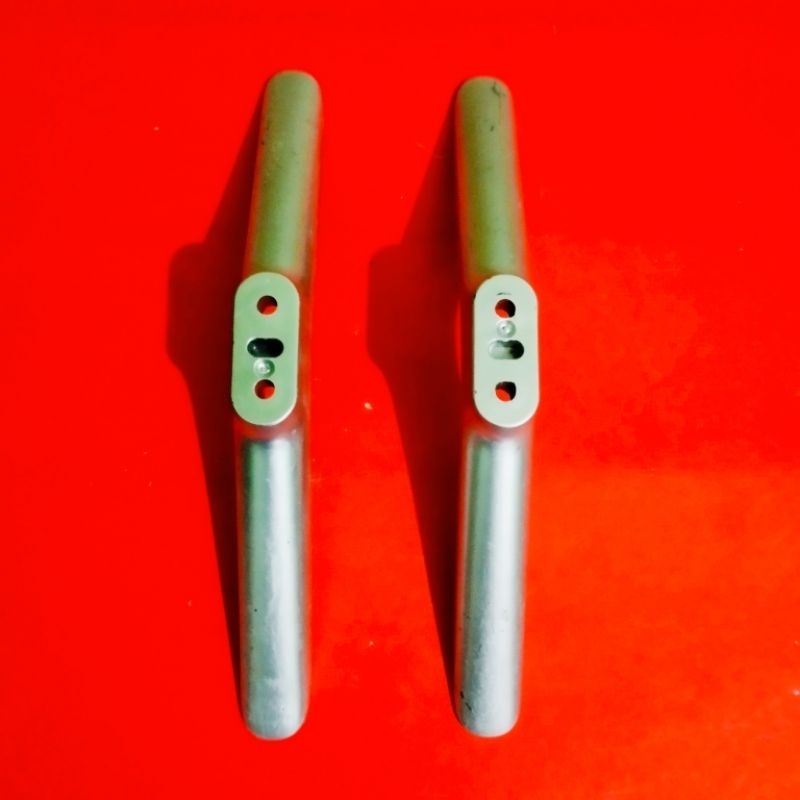 Stand kaki tv Changhong L32H1