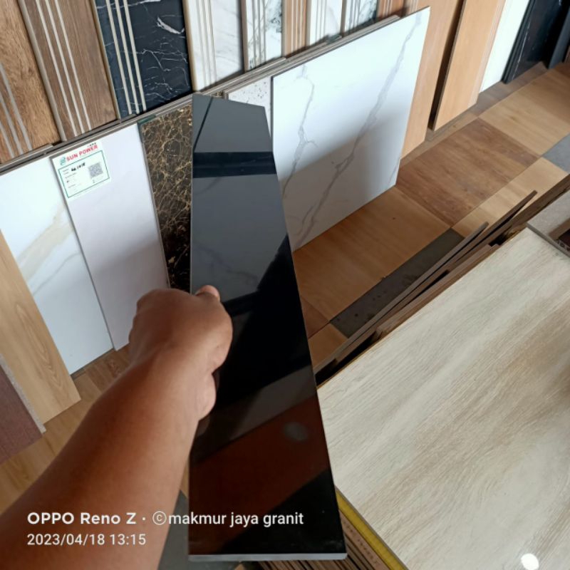 plint granit 10x120 hitam polos super black
