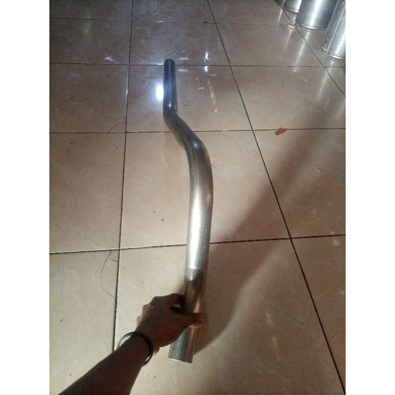 pipa sambungan knalpot standar bagian belakang  mobil carry futura dan colt 120 ss