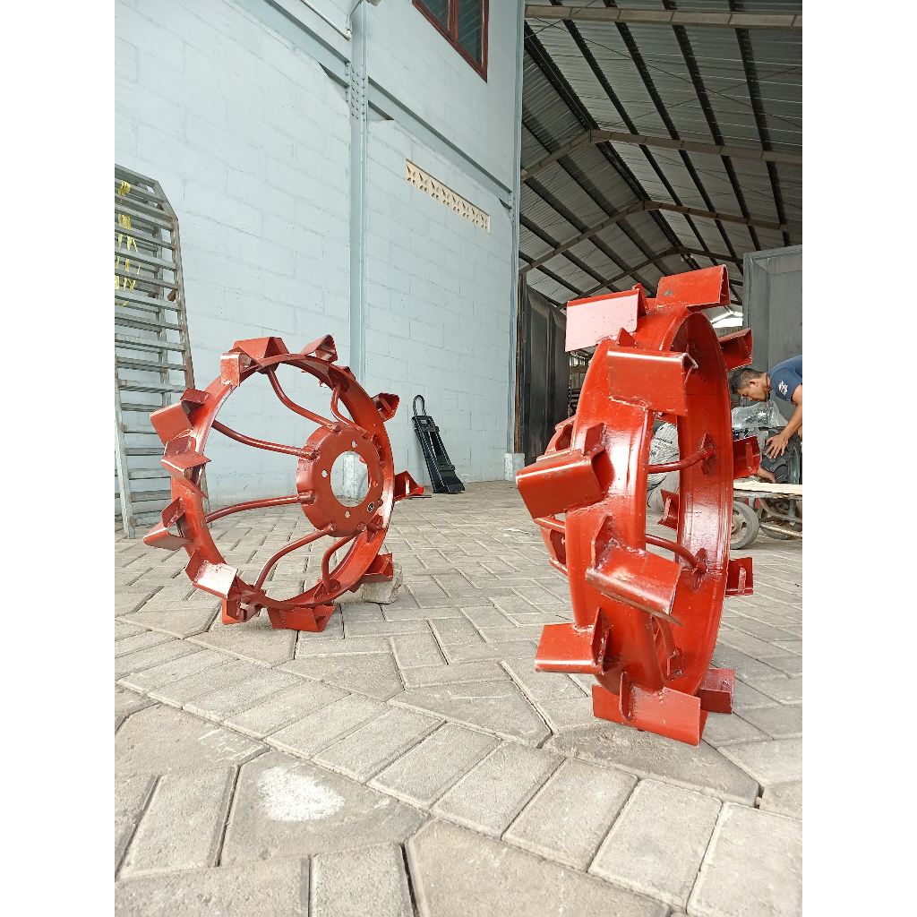 Roda Besi Cembung ( Eksternal Convex Water Wheel ) Diameter 74 - 75CM untuk Traktor Tipe DF151 - AME