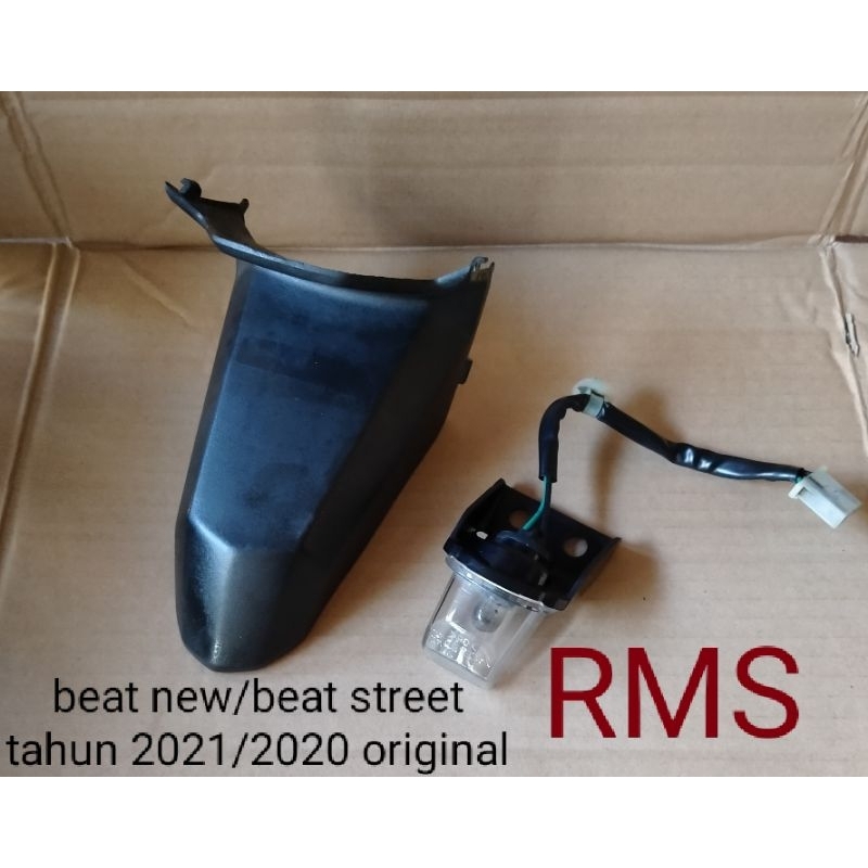cover tutup spakbor belakang honda beat/ beat street k1A tahun 2020 /2021 merek original lampu belak