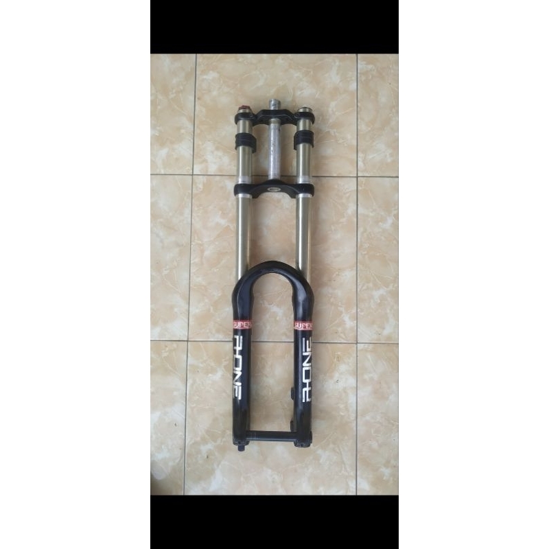 Fork RST R-ONE double crown travel 200