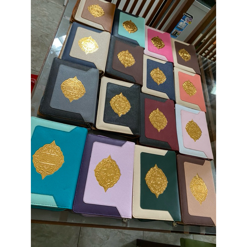 

Cover Sampul Resleting Untuk Al Quran Ukuran B6 17x12 Cm - Sampul/Cover Saja