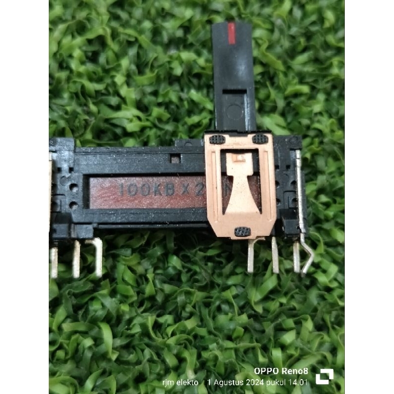 Potensio geser 100K   P. 3cm