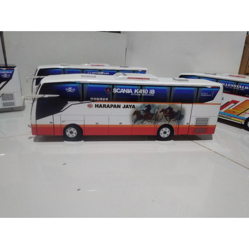 miniatur bus harapan jaya