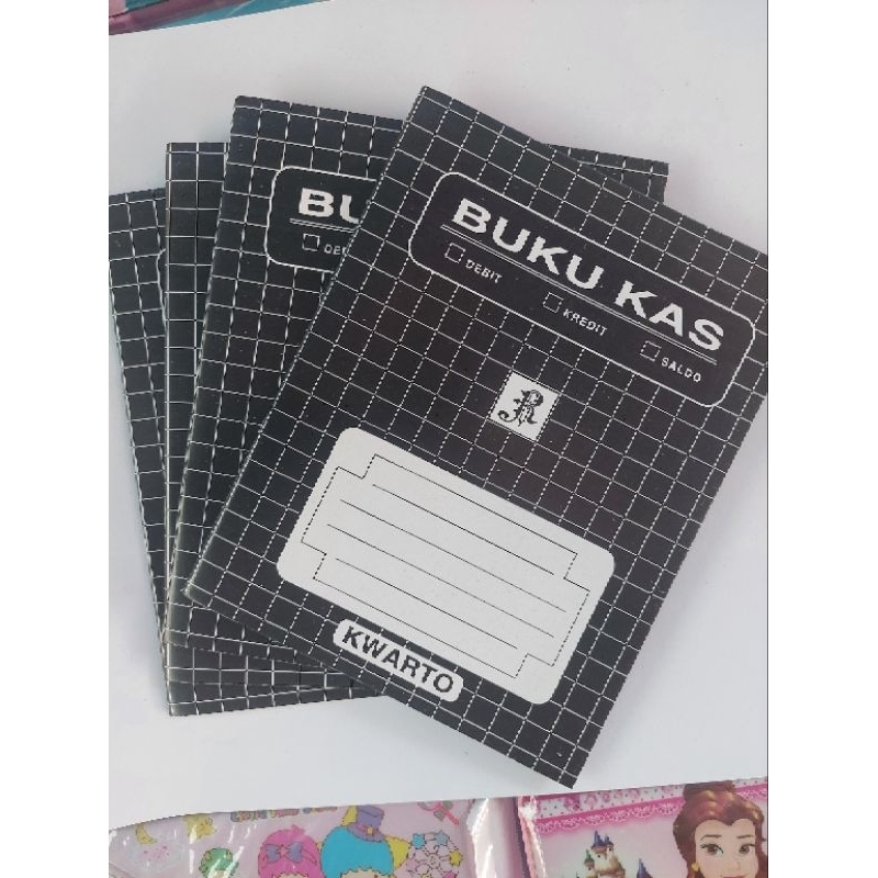 

Buku kas ukuran kwarto