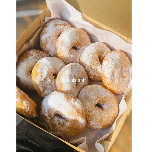 

DONAT KENTANG FLUFFY BY ROTICOKLATKU ( isi 6 )