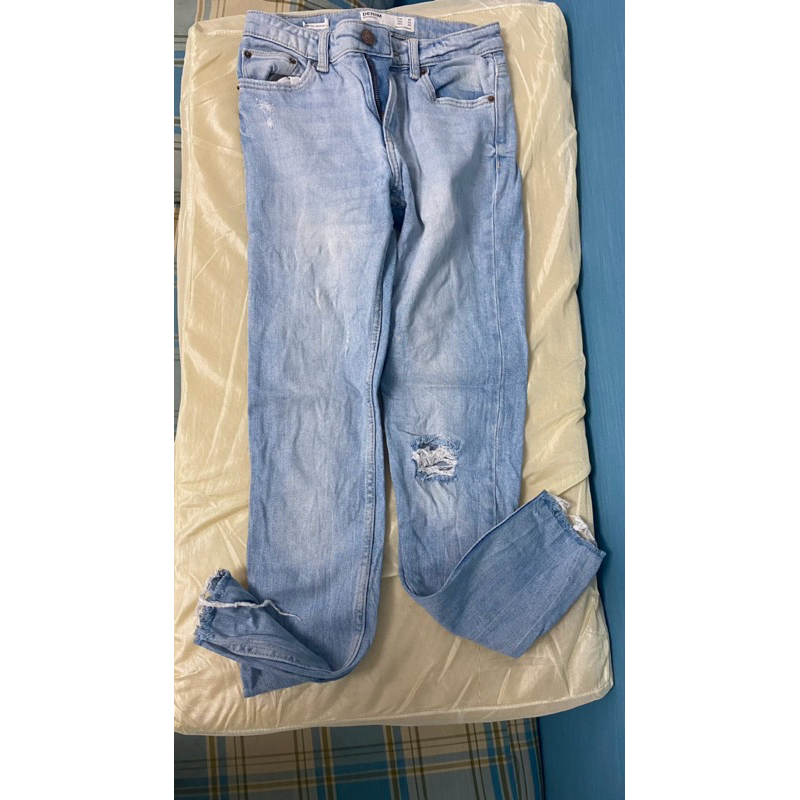 [PRELOVED] BERSHKA DENIM SKINNY JEANS