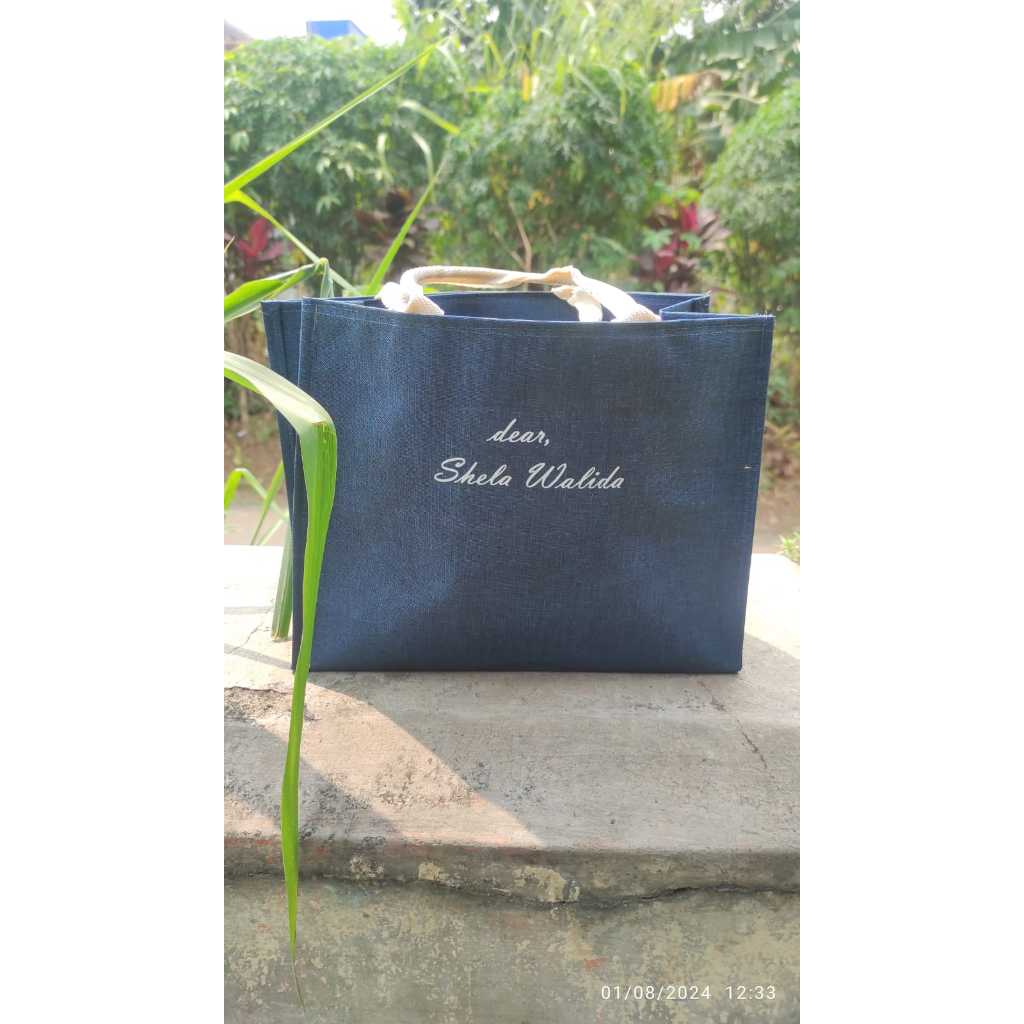 

tas souvenir/tas hampers/tas ulangtahun/sablon logo dtf