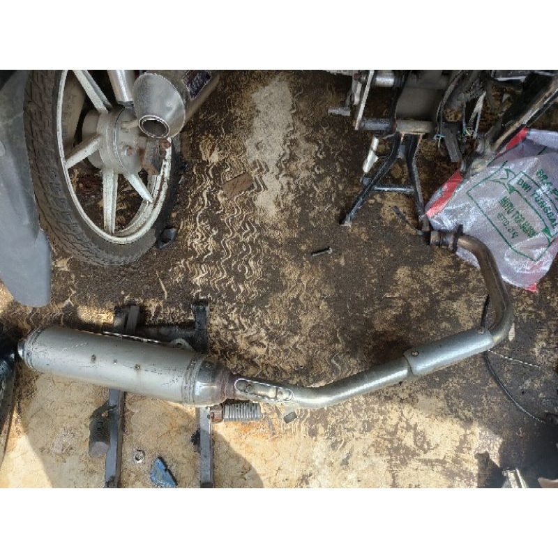 knalpot ori bajaj pulsar 220 dtsi